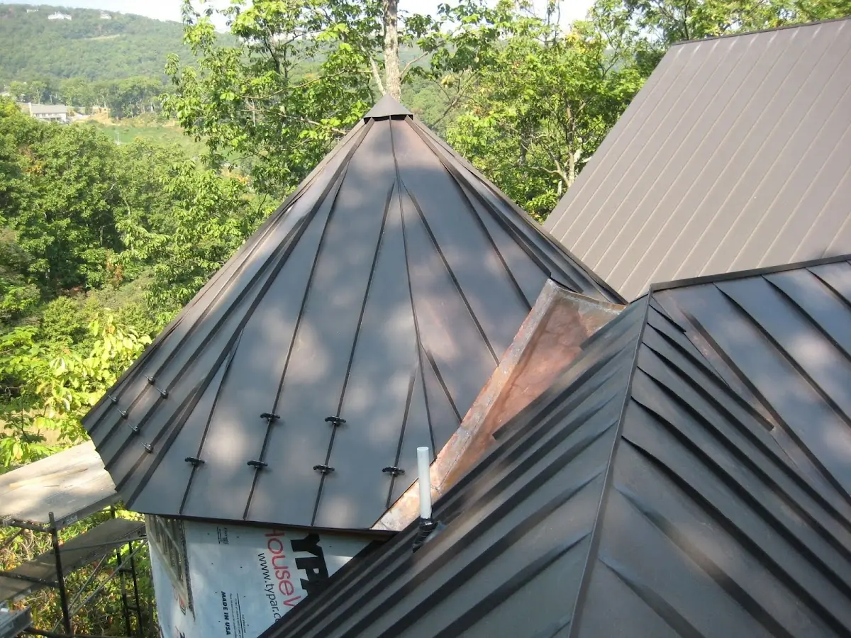 Professional Roof Tarp Installation by Craftsman Roofing in Kenton